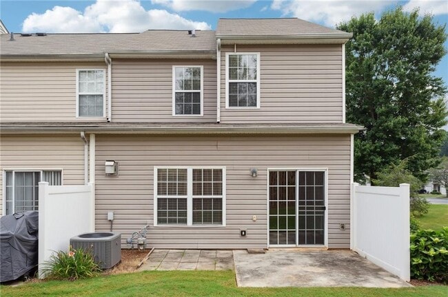 Foto del edificio - 372 Azalea Cir