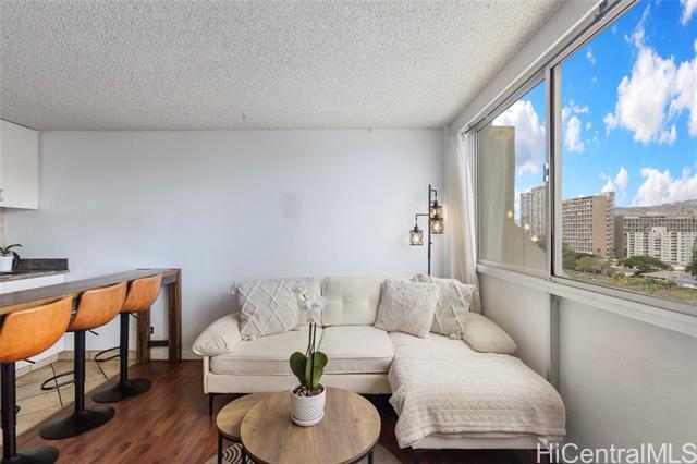 Foto del edificio - 2211 Ala Wai Blvd