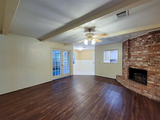 Foto del edificio - 11414 Ash Creek Dr