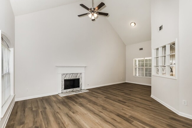 Building Photo - 92 Dogwood Lakes Dr