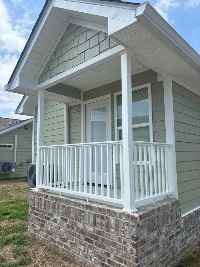 Back Porch - 165 School Ave