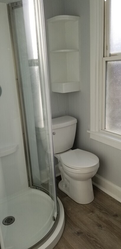 Building Photo - 717 Scott St