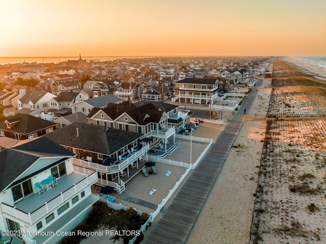 Foto del edificio - 1404 Oceanfront