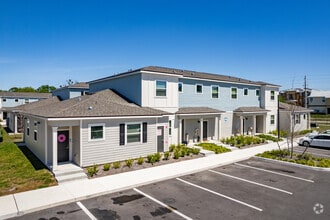 Building Photo - Solamar Apartment Homes Kissimmee