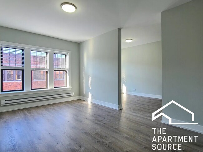 Foto del edificio - 628 W Cornelia Ave
