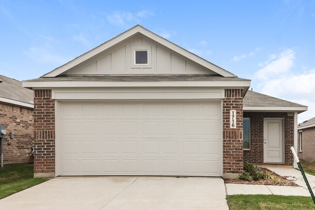 Building Photo - 1716 Crossbill St