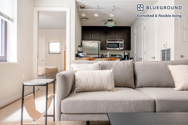 Foto del edificio - 733 15th St NW