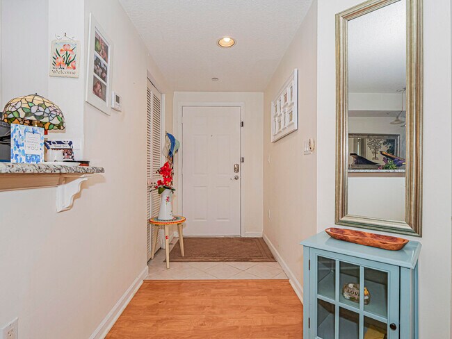 Foto del edificio - 5095 Fairways Cir