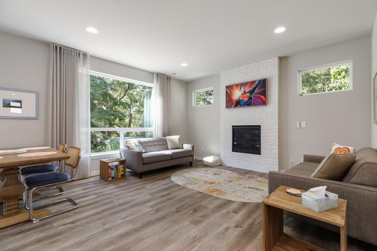 Foto principal - 2934 SW Crestwood Dr