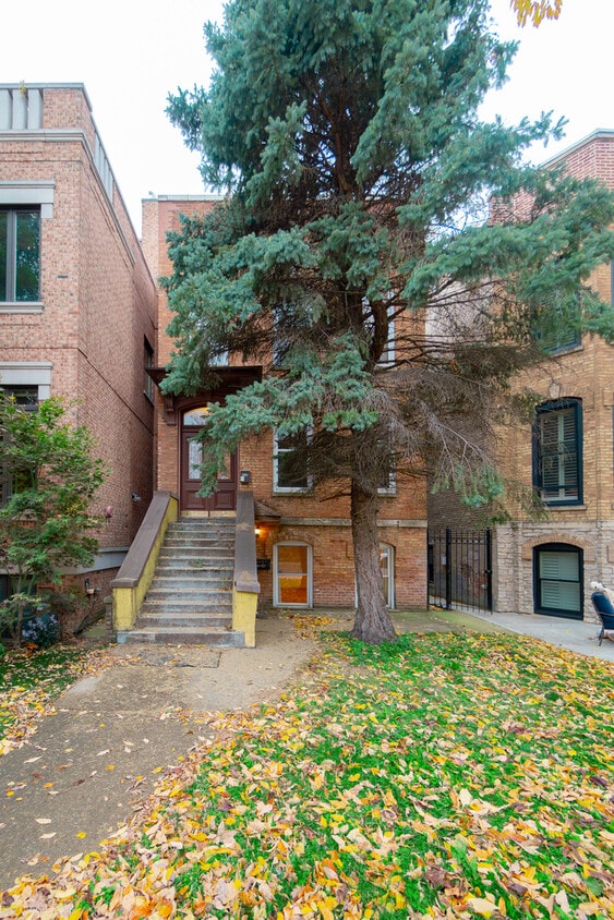Primary Photo - 822 S Bishop St