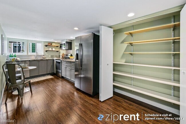 Foto del edificio - 2 br, 1 bath House - 1930 Boyer Avenue Eas...