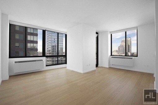 Foto del edificio - 55-75 West End Ave