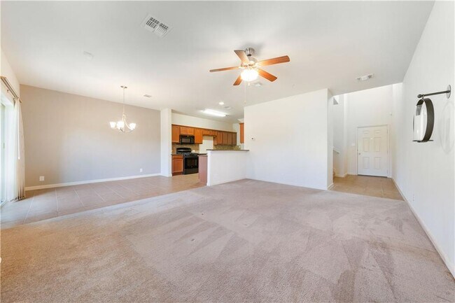 Foto del edificio - 1620 Bryant Dr