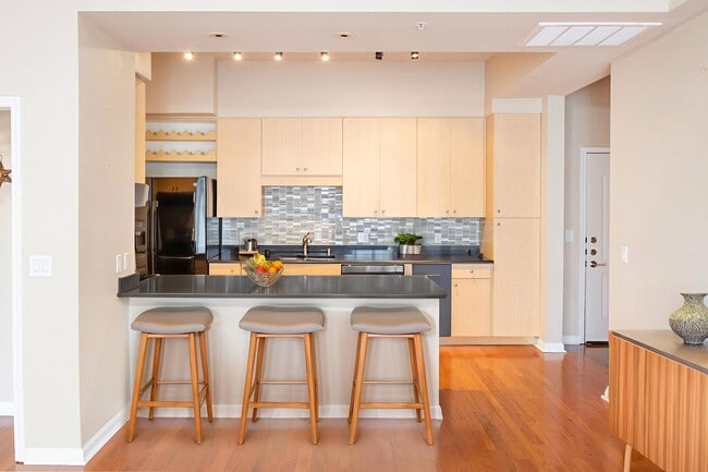 Foto del edificio - 3225 Turtle Creek Blvd Blvd