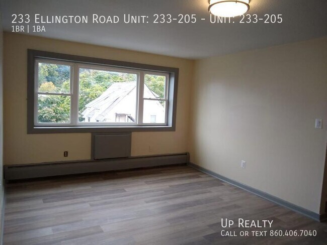 Foto del edificio - 233 Ellington Rd