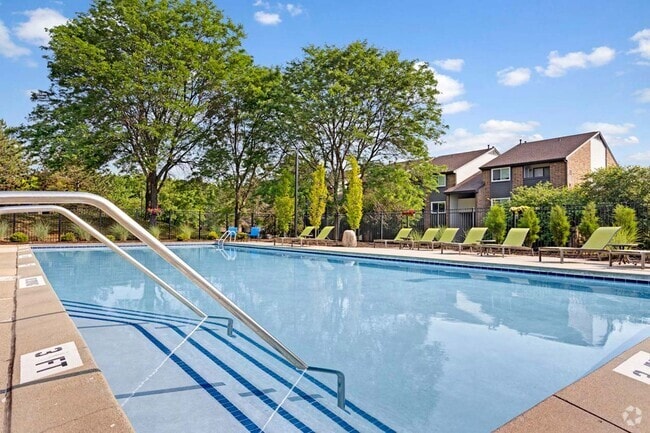 Resort-style Swimming Pool and Deck - Ridgewood Apartments
