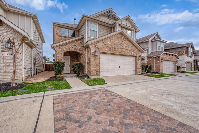 Foto del edificio - 8918 Live Oak Grove Ln