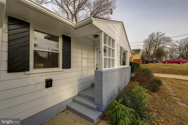 Foto del edificio - 10022 Brunett Ave