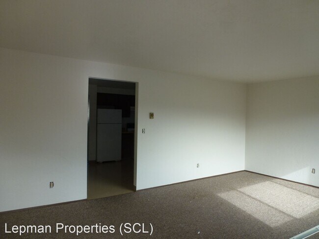 Building Photo - 6264-6264 Warwick Ct SW