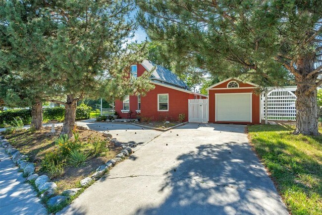 Building Photo - 10470 S Columbine Cir