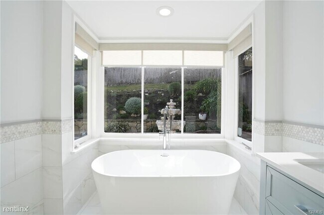 Building Photo - 2 br, 2 bath House - 644 Via del Monte
