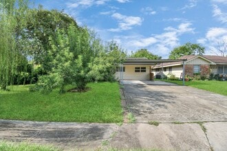 Building Photo - 6713 Neff St