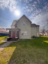 Building Photo - 1415 W Franklin St