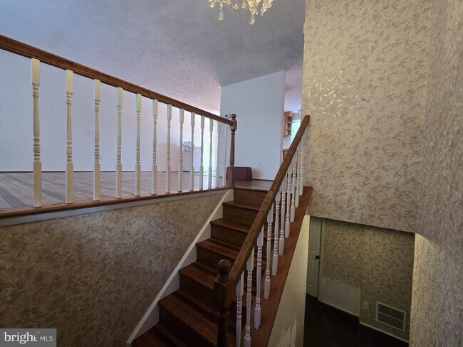 Foto del edificio - 1409 Rossiter Ct