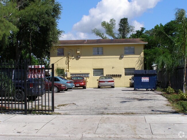 Foto del edificio - 21 NW 59th St