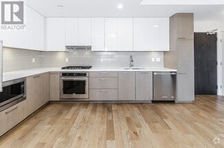 Building Photo - 5311-5311 Cedarbridge Way