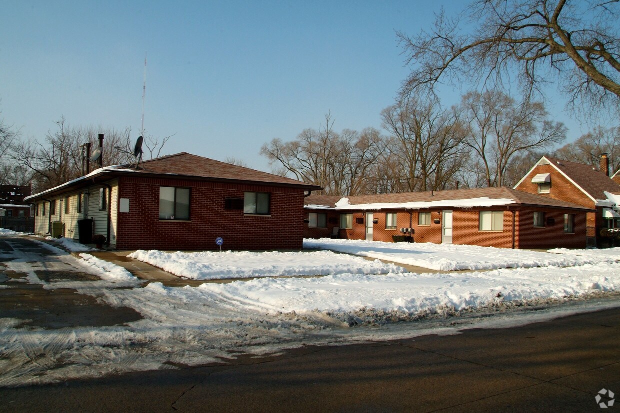 21360 Mitchelldale Ave, Royal Oak Twp, MI 48220 Apartments in Royal Oak Twp, MI