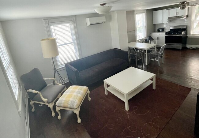 Living Room - 56 Underhill St