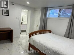 Building Photo - 80 Mosedale Crescent