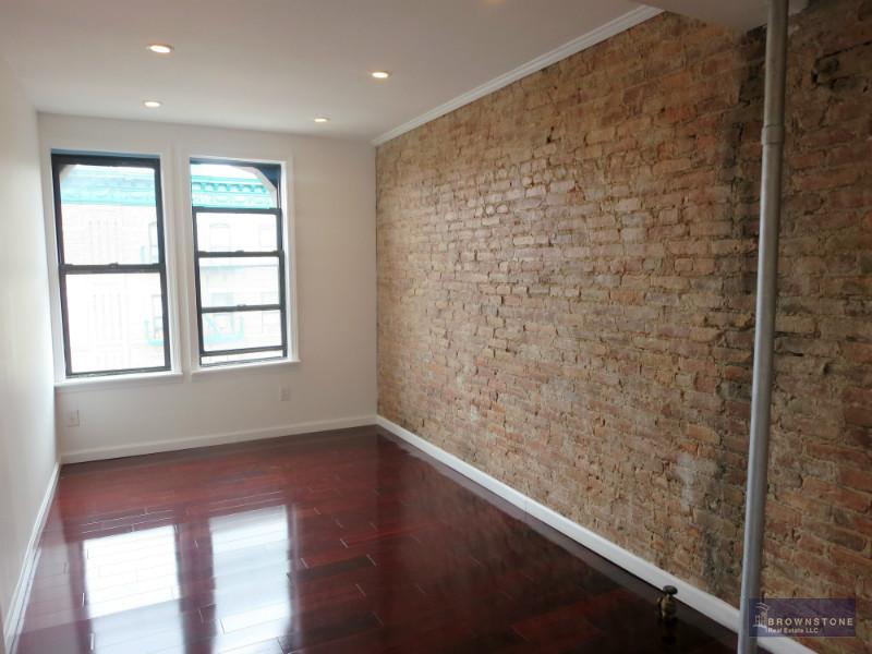 Primary Photo - 486 11th St