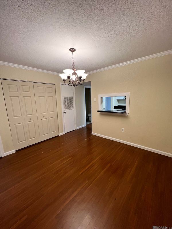 Foto del edificio - 10306 W Winston Ave