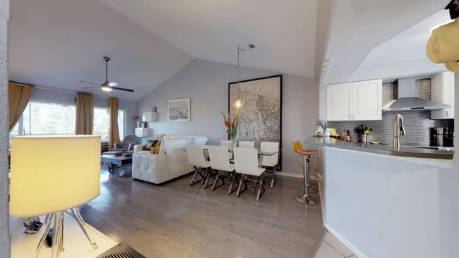 Foto del edificio - 9580 Victoria Ln