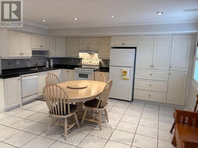 Photo du bâtiment - 35 Laura Sabrina Dr