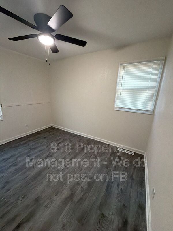 Building Photo - 7907 E 51st St