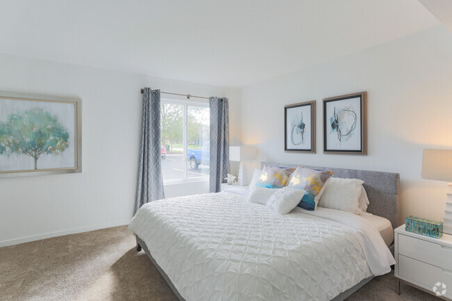 Interior Photo - The Hamptons Apartments