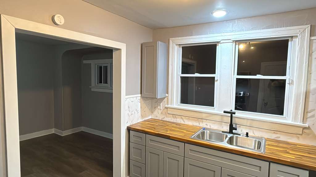 Foto del edificio - 718 Randolph St