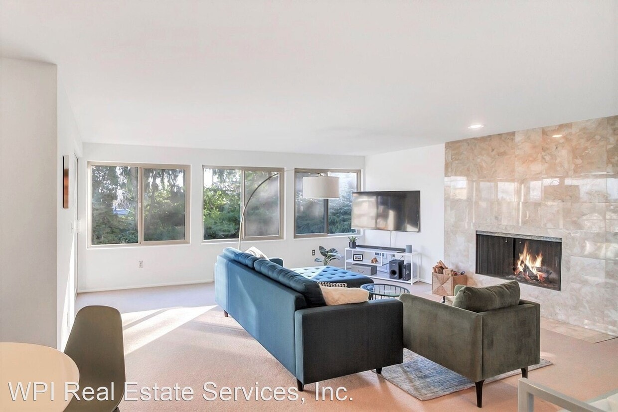 Primary Photo - 2 br, 2 bath House - 3440 25th Ave W, Unit...