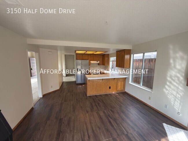 Foto del edificio - 3150 Half Dome Dr