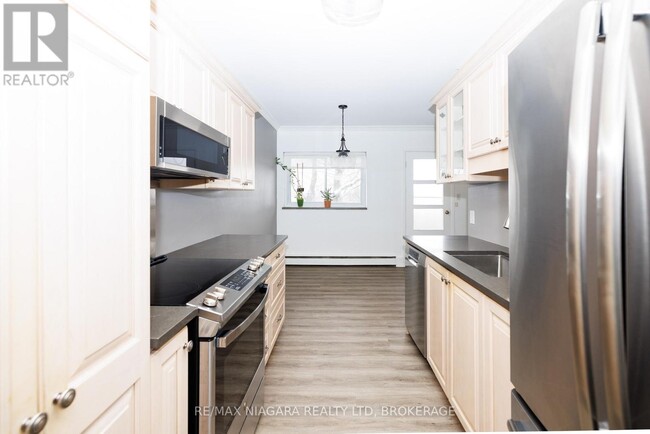 Building Photo - 14 Norris Pl