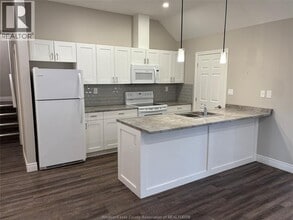 Building Photo - 242 Lauzon Rd