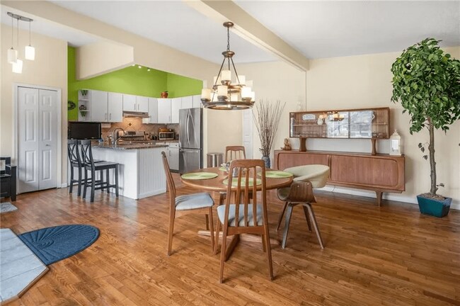 Dining/Kitchen - 1246 Warren Rd