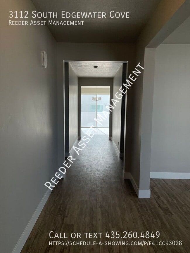 Building Photo - 3112 S Edgewater Cv