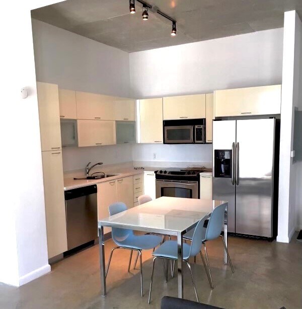 Foto del edificio - 234 NE 3rd St