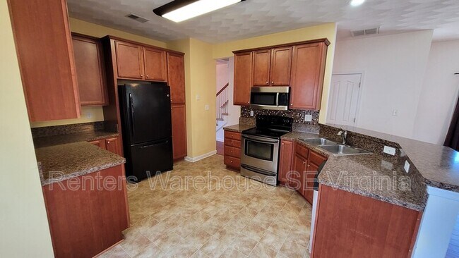 Building Photo - 2537 Golden Maple Dr