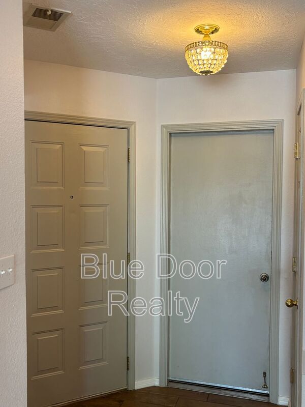 Foto del edificio - 2125 Sierra Ln NE