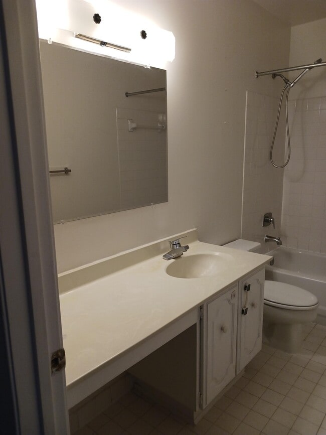 Photo - 1670 Beekman Pl NW Townhome